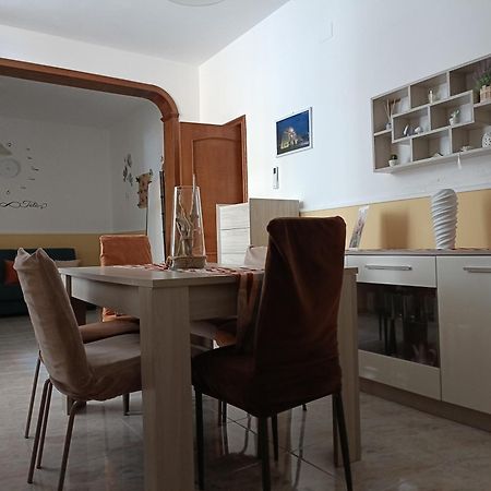 Casa Vacanze Campi Salentina Extérieur photo